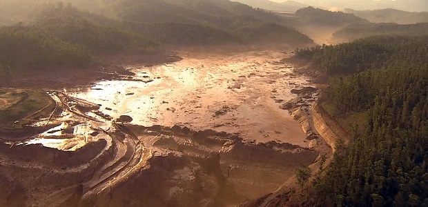 Leia mais sobre o artigo Processos relacionados ao desastre de Mariana estão sem juiz federal